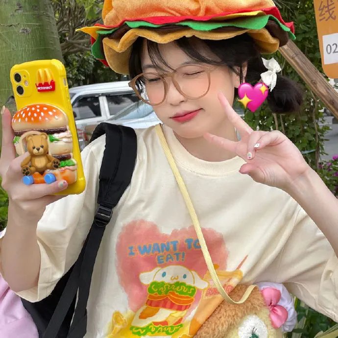 俏丽佳人