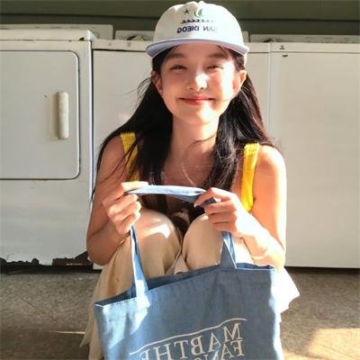 女人是英雄
